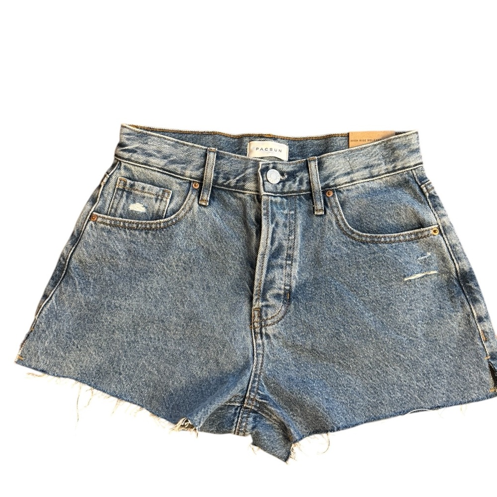 NWT - PacSun High Rise Relaxed Shorts - Size 24